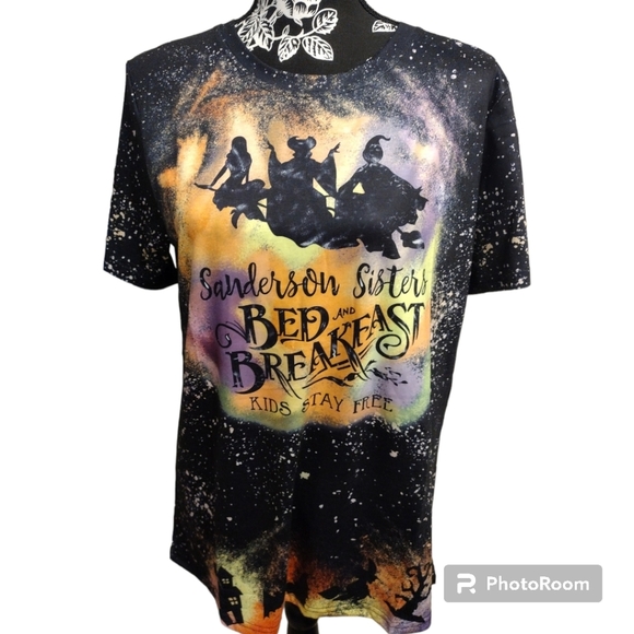 Reverse tie-dye O-neck Sanderson Sisters tee - Picture 2 of 6
